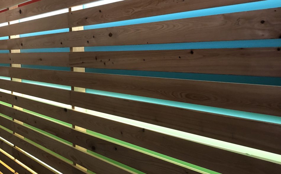 Rainbow pallet slats